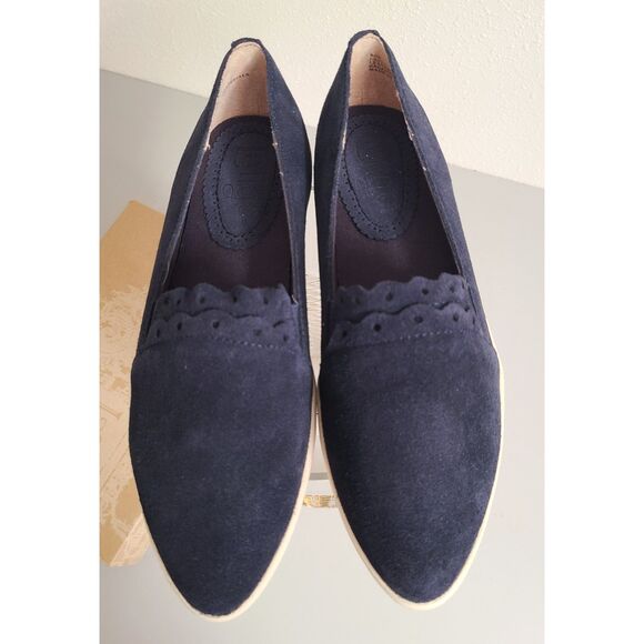 Latigo Anthropologie Suede Leather Navy Blue Slip On Sneakers US 7 Almond Toe - Picture 3 of 9